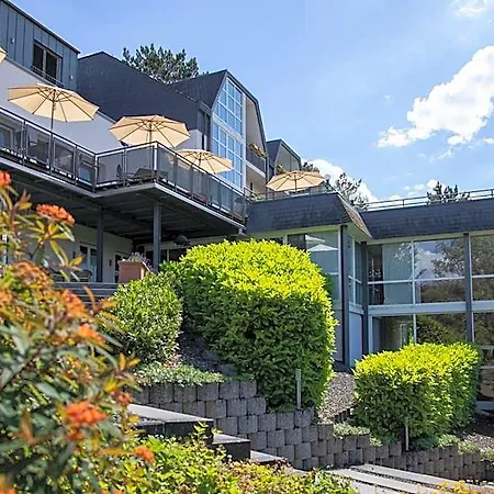 Hotel Vulcano Lindenhof 4*