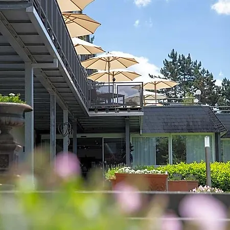Vulcano Lindenhof 4*